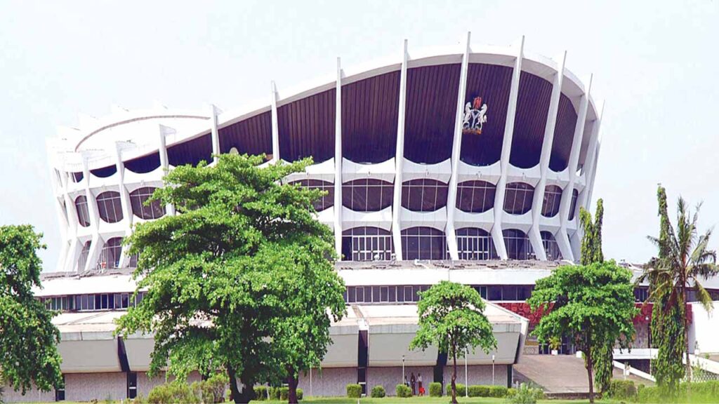 CORRUPTION: NATIONAL THEATRE OFFICIALS ON THE LOOSE