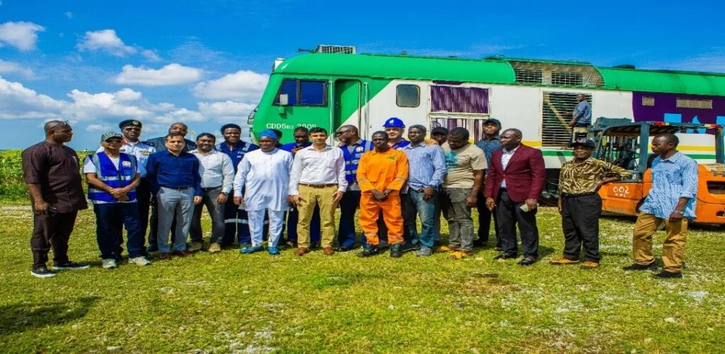 Greenville LNG Makes History: Fuels Nigerian Railway Corporation’s Abuja-Kaduna Train’s Locomotive Engines and Ekeson Transport’s LNG-powered luxury Buses with LNG in Lagos and Abuja.